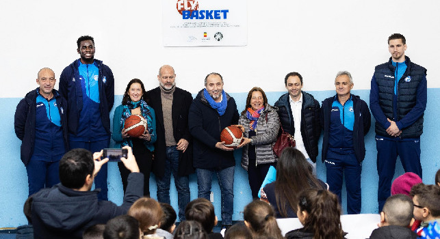 Napoli Basket, inaugurato il playground a Miano per il progetto Fly Basket