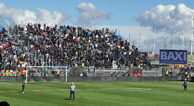 Pagelle Venezia-Napoli: il battello nella laguna si è arenato