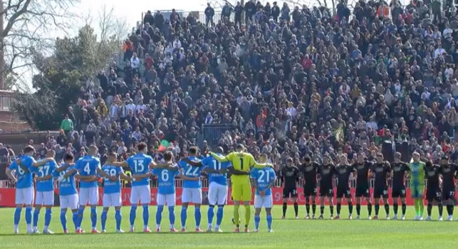 Venezia-Napoli, minuto di silenzio prima del calcio d'inizio al Penzo | FOTO