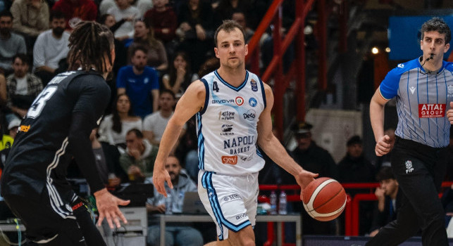 Il Napoli Basket risorge, battuta 93-88 la capolista Virtus Bologna! Zubcic e Pullen trascinano gli azzurri