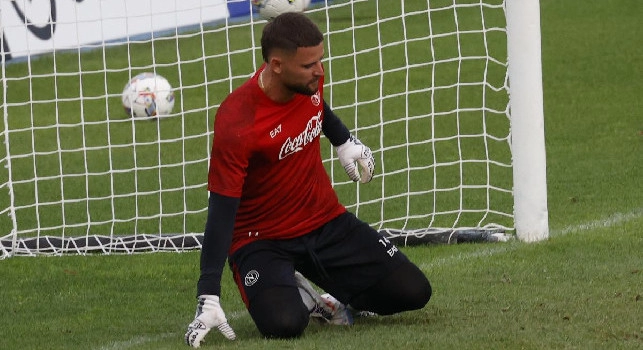 SSC Napoli, infortunio Contini: il portiere va ko, la diagnosi del club