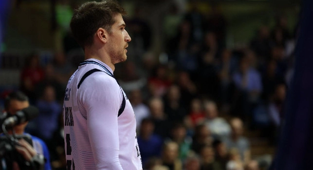 Napoli Basket, ko in casa contro Varese: 87-97 al PalaBarbuto