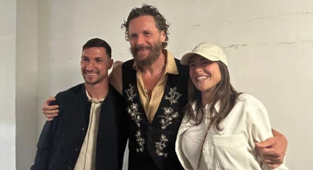Politano e la moglie con Jovanotti