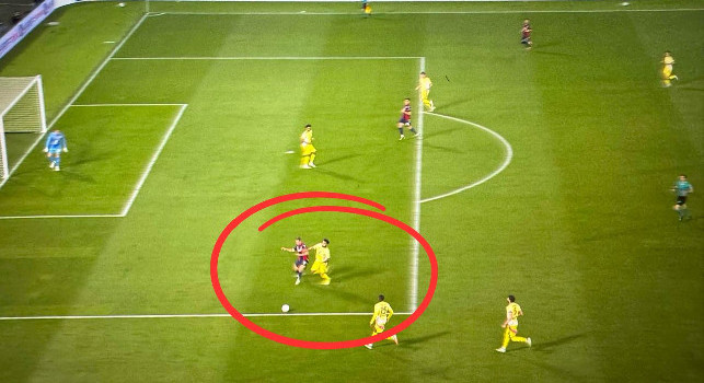 Bologna-Juve, clamoroso rigore negato agli emiliani! DAZN conferma: Fallo netto | FOTO