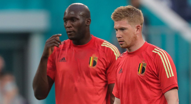 Sky - Il Napoli vuole prendere De Bruyne, Lukaku può fare da <i>intermediario</i>
