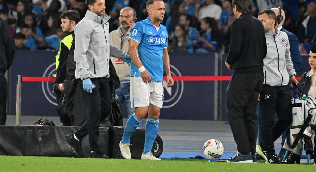 Lobotka subito out, nuovo problema alla caviglia: Conte costretto al cambio | FOTO