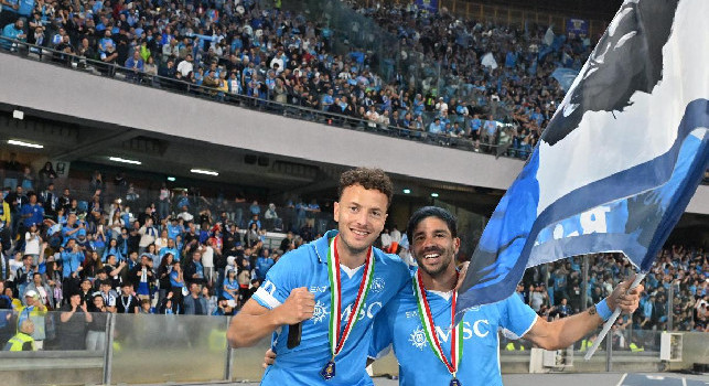 Simeone: Di nuovo campioni, ugioia immensa! Grazie al lavoro e al vostro sostegno: anema, core e Scudetto