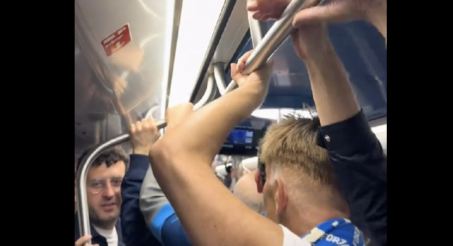 Napoli campione, l'annuncio dello speaker in metro diventa virale | VIDEO