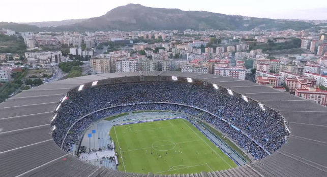Gol McTominay in Napoli-Cagliari: il boato del Maradona mette i brividi! | VIDEO