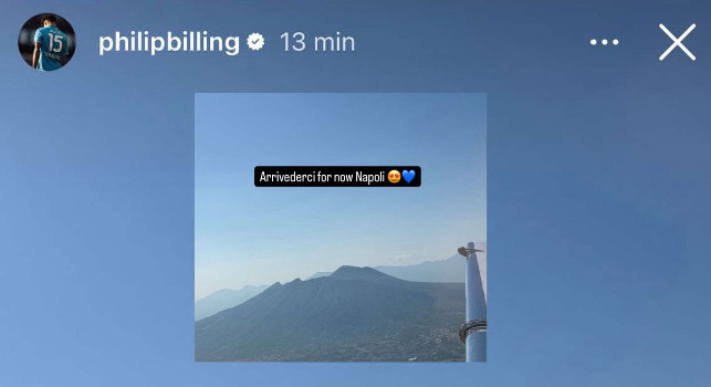 Dopo la festa scudetto Billing saluta Napoli: Arrivederci per ora | FOTO