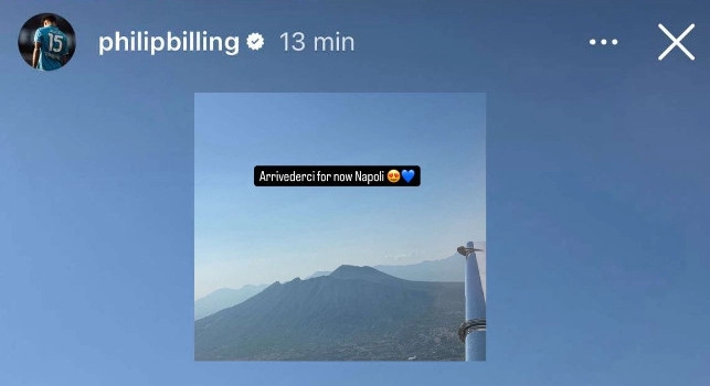 Dopo la festa scudetto Billing saluta Napoli: Arrivederci per ora | FOTO