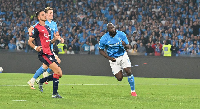 Nella batteria degli attaccanti del Napoli deve entrarci l’omologo di Lukaku, due nomi sul taccuino