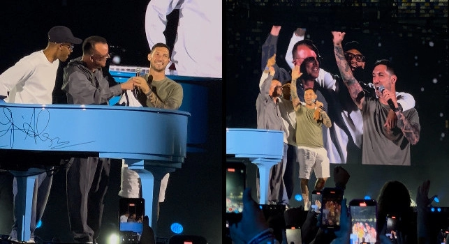 Ngonge e Politano sul palco al concerto di Gigi D'Alessio, Matteo fa partire un coro con tutto il Maradona! | VIDEO CN24