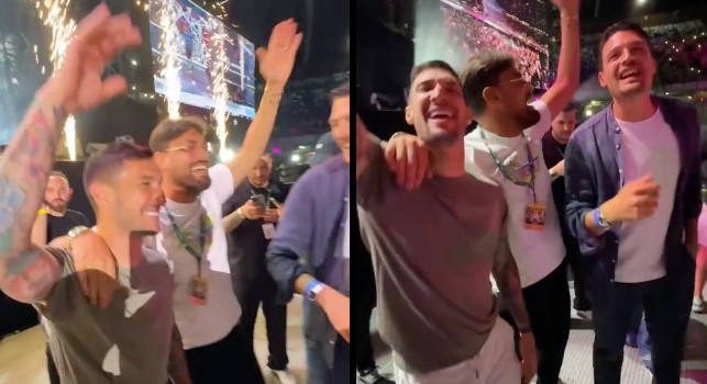 Politano scatenato al concerto di Gigi D'Alessio, canta a squarciagola: Como suena el corazón | VIDEO