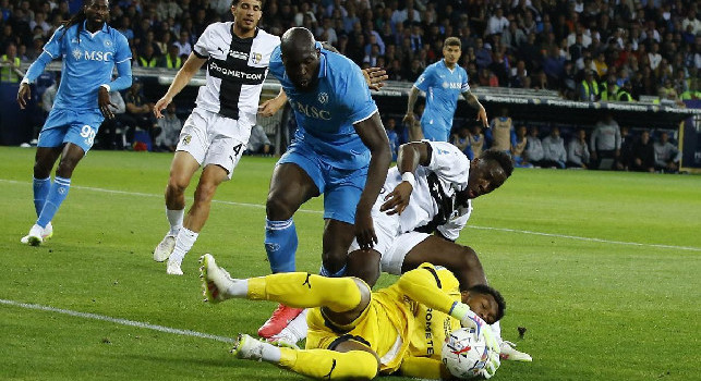 Romano: Suzuki-Napoli, contatti con il Parma. Ecco come stanno le cose