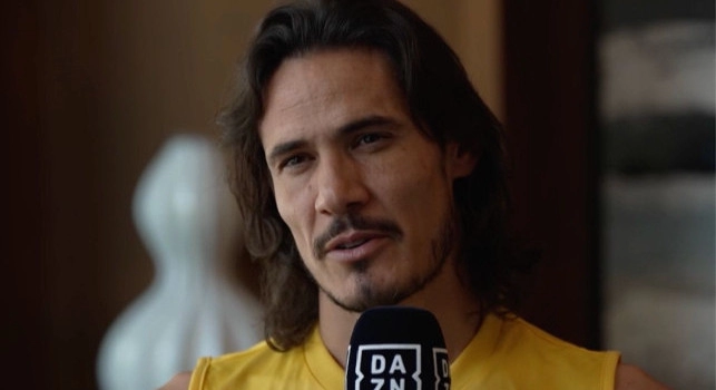In Argentina critiche feroci a Cavani: Ha 40 anni, deve smettere di giocare!