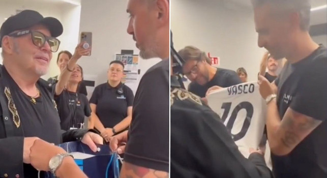 Sorpresa Vasco Rossi, doppio regalo SSC Napoli al cantante: Sono onorato | VIDEO