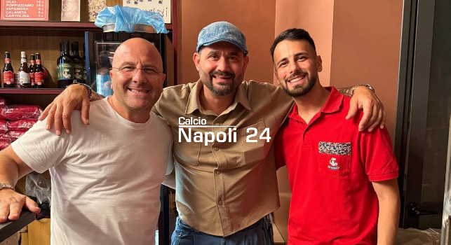 Edoardo De Laurentiis, risate e buon cibo: visita alla Trattoria Nennella | FOTO
