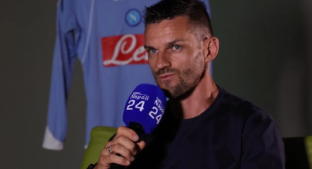 Maggio a CN24: Napoli, una storia fantastica: la vivo da 17 anni e c'&egrave; un motivo. Hamsik ed io ci prendevamo in giro. A Bagnoli uno si butt&ograve; sull'auto con De Sanctis dentro... | VIDEO