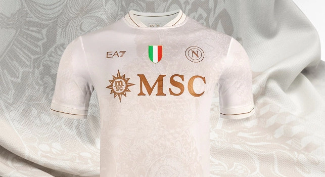 SSC Napoli, ci sono 9 simboli nascosti sulla nuova maglia! Eccoli svelati uno ad uno
