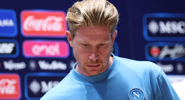 De Bruyne scherza: Prenderò lezioni d'italiano, datemi tempo! Una parola in napoletano? Non ancora...