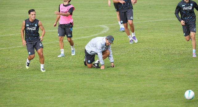 Conte finisce in mezzo ad un...cambio di gioco: la reazione immediata dell'allenatore | FOTO CN24