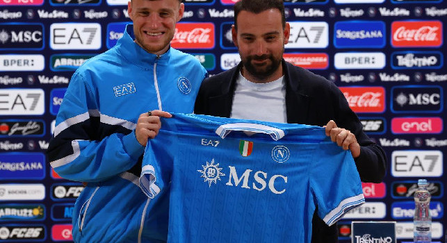 UFFICIALE - Beukema ha scelto il numero di maglia col Napoli | VIDEO CN24