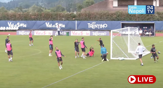 DIRETTA VIDEO | Allenamento Napoli Giorno 9, 3-1 in partitella per i rosa: gol di Lucca, Simeone, Rrahmani e Raspadori!
