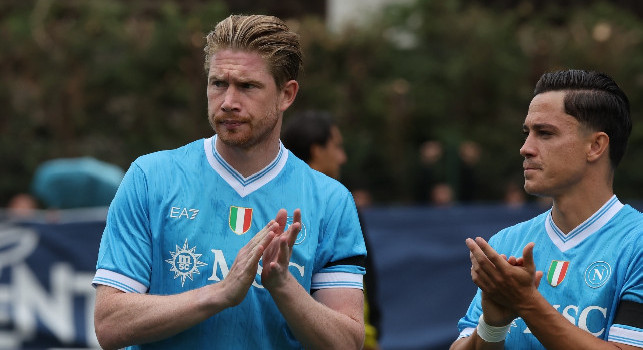 Romano rivela: De Bruyne? ADL lo videochiamava! Chicago gli aveva offerto il triplo dei soldi del Napoli, ma ha scelto gli azzurri