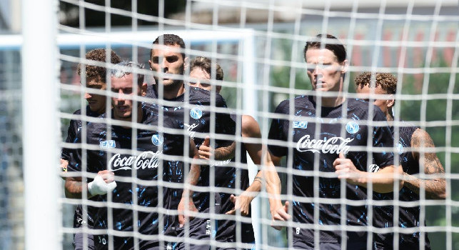 Ripetute chilometriche, 'esagono' per il Napoli e tanti auguri a Conte! Le emozioni del mattino a Castel di Sangro | FOTOGALLERY CN24