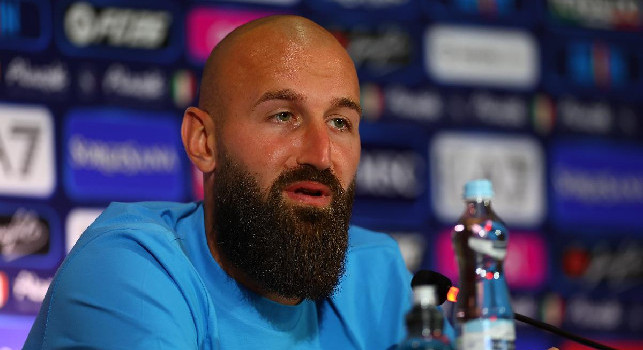 Pronto a tagliarti la barba se vinci lo scudetto?, la risposta di Milinkovic-Savic | VIDEO
