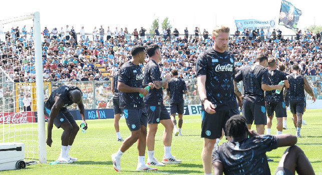 Ritiro Napoli a Castel di Sangro, allenamento mattutino: ripetute atletiche per gli azzurri! Simeone al passo d'addio, novità Cheddira e assente Sgarbi | DIRETTA VIDEO