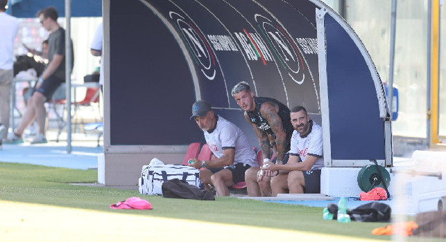 Mazzocchi piccolo stop in partitella: botta alla caviglia e spray per il terzino | FOTO CN24