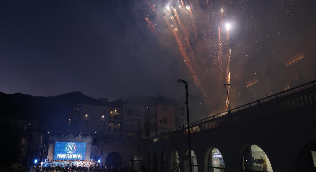 Delirio a Castel di Sangro per il Napoli: tutte le emozioni della presentazione in piazza | FOTOGALLERY CN24