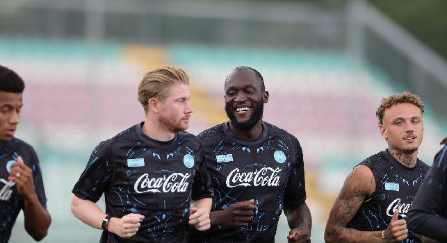 Probabili formazioni Napoli-Girona, Repubblica ipotizza: 4-4-1-1 con KDB e Lukaku se McTominay...
