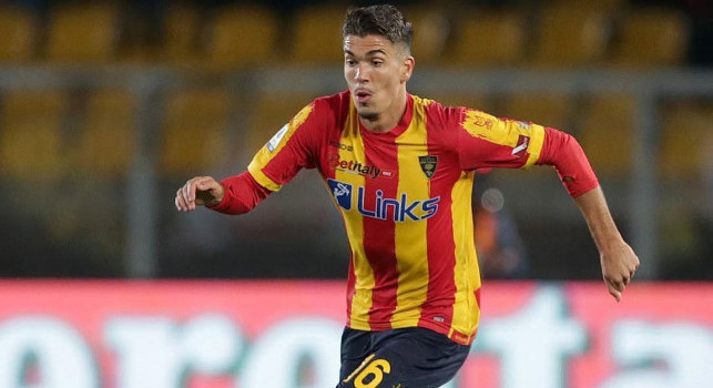 UFFICIALE - Un giocatore del Lecce si ritira dal calcio a 23 anni per problemi al cuore