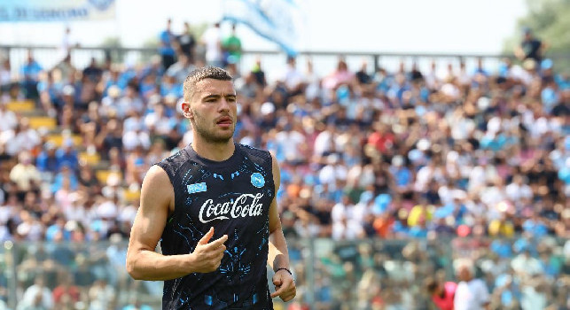 Ritiro Napoli, prima volta in campo per Buongiorno! Fino a ieri aveva sempre lavorato a parte | FOTO CN24