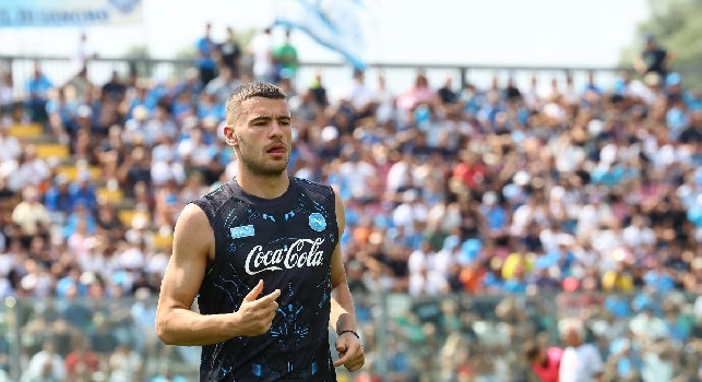 Ritiro Napoli, prima volta in campo per Buongiorno! Fino a ieri aveva sempre lavorato a parte | FOTO CN24