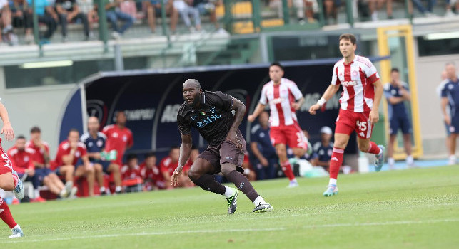 Infortunio Lukaku, la prima diagnosi della SSC Napoli: risentimento quadricipite coscia sinistra | VIDEO