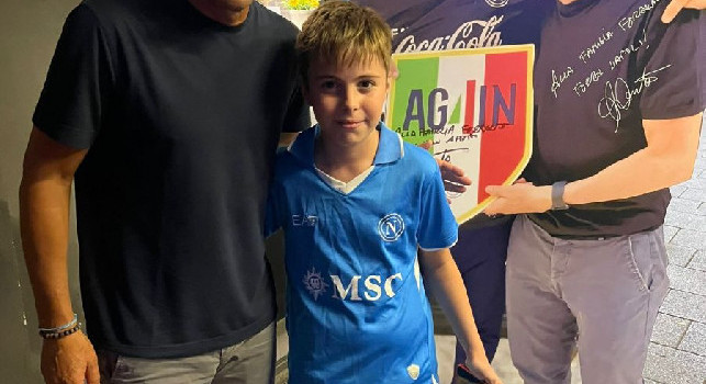 Conte si gode Napoli: aperitivo con amici e l’incontro inaspettato con Carannante | FOTO CN24