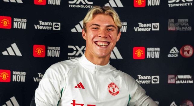 Hojlund-Napoli, Romano: Ci siamo: il danese si sta accordando con il Man Utd sui termini contrattuali d\'uscita