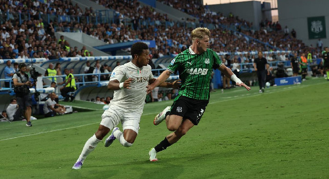 Il colpo a sorpresa dell’ultimo giorno porta la firma del Sassuolo, c'entra il Napoli
