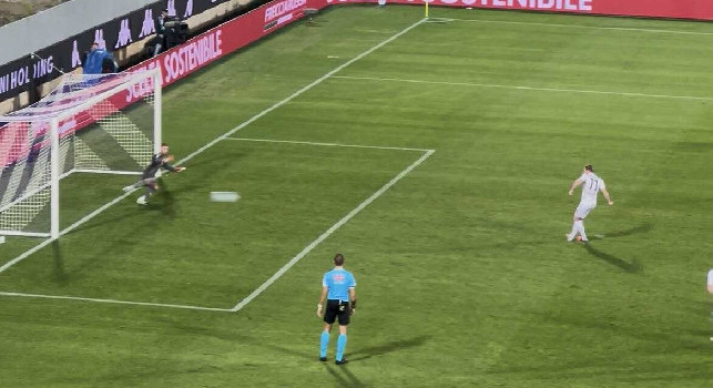 Napoli subito in vantaggio! De Bruyne dal dischetto spiazza De Gea e fa 1-0 | FOTO