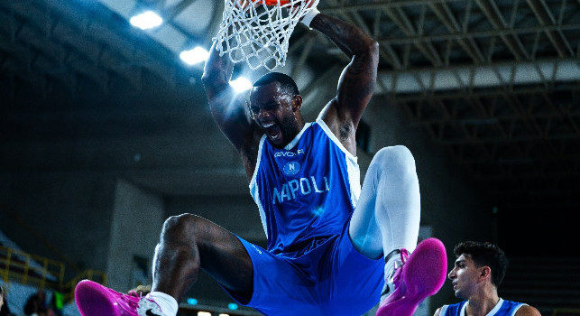 Napoli Basket ancora vittorioso, superata Verona 90-80! Magro: Cerchamo di rimettere Flagg in campo, in settimana arriva Mitrou-Long