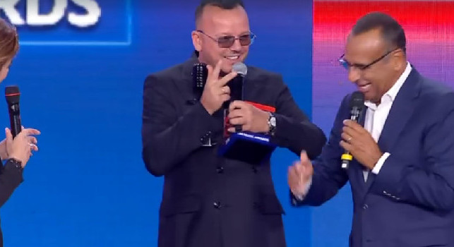 Tim Music Awards, esilarante siparietto post Fiorentina-Napoli D'Alessio-Carlo Conti: Mi aspettavo tre premi