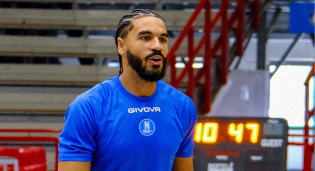 Napoli Basket, Mitrou-Long è arrivato in città: Voglio dare il meglio e vincere, non vedo l'ora di vedervi