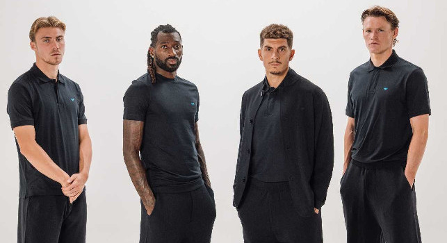L'aquila di Armani diventa azzurra, che stile straordinario! Tifosi impazziti per la nuova collezione EA7-SSC Napoli