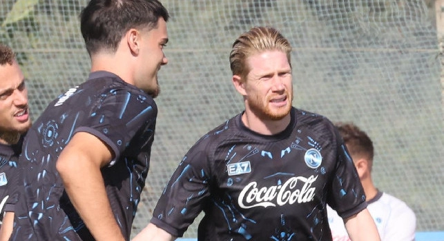 De Bruyne ha sorpreso tutti i compagni del Napoli a Castel Volturno: il motivo