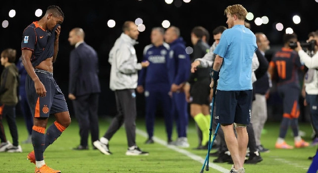 Infortunio De Bruyne, i possibili tempi di recupero: tra stiramento, strappo e operazione si va da tre settimane ad addirittura sei mesi