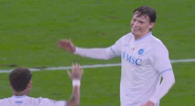 Napoli-Qarabag, McTominay firma il raddoppio! E la dedica &egrave; per Maradona